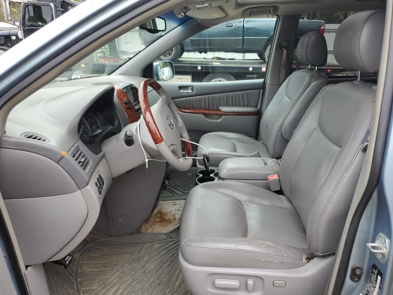 2005 Toyota Sienna Xle VIN: 5TDBA22CX5S035156 Lot: 64056775