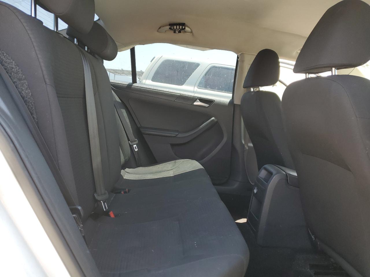 2015 Volkswagen Jetta Base VIN: 3VW2K7AJ3FM422625 Lot: 65187515