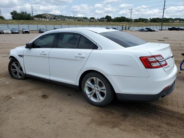 Седаны FORD TAURUS 2016 Белы