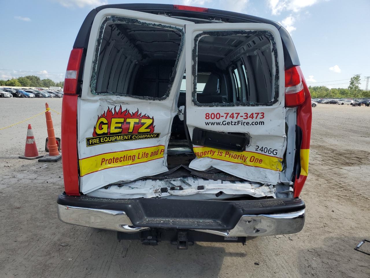 2024 Chevrolet Express G2500 VIN: 1GCWGAFP1R1137343 Lot: 64600475
