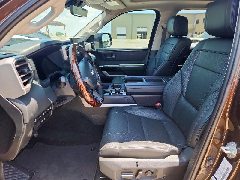  TOYOTA TUNDRA 2022 Czarny