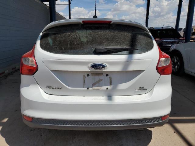  FORD FOCUS 2014 Белы