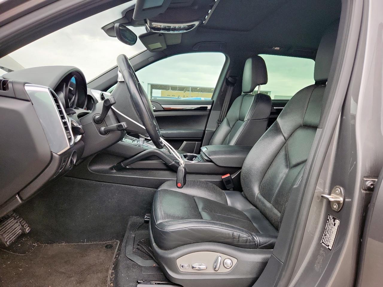 2013 Porsche Cayenne VIN: WP1AF2A20DLA38829 Lot: 62992195