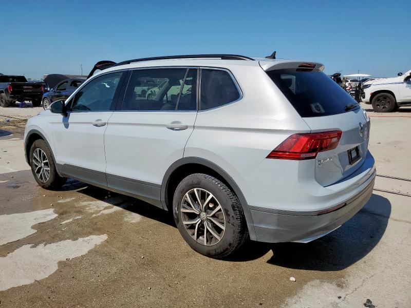  VOLKSWAGEN TIGUAN 2019 Серебристый
