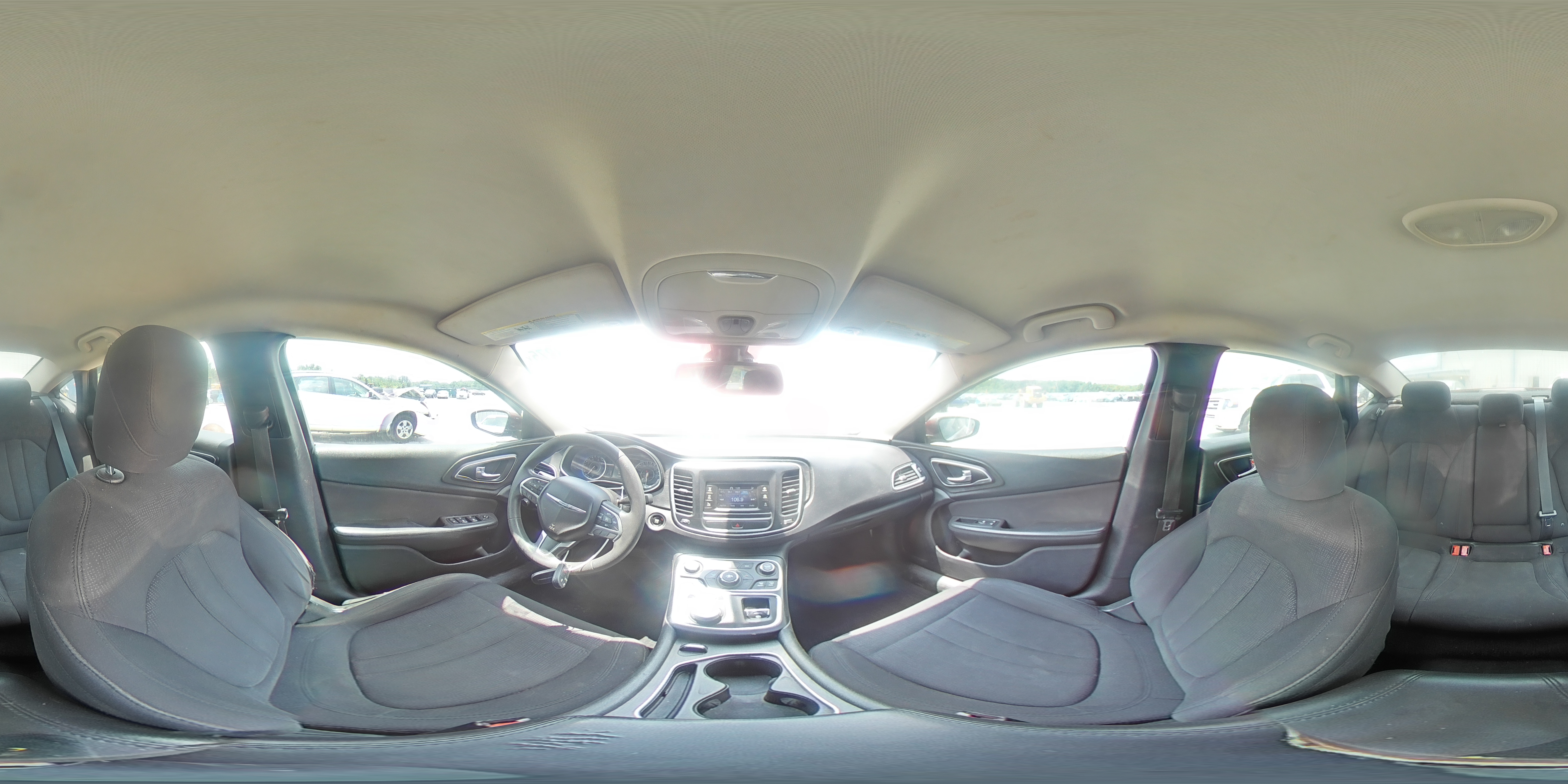 2015 Chrysler 200 Limited VIN: 1C3CCCAB5FN677907 Lot: 55763275