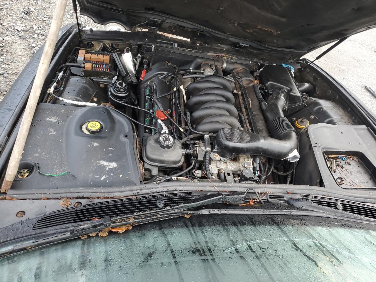 2000 Jaguar Xj8 VIN: SAJDA14C1YLF03320 Lot: 65401035