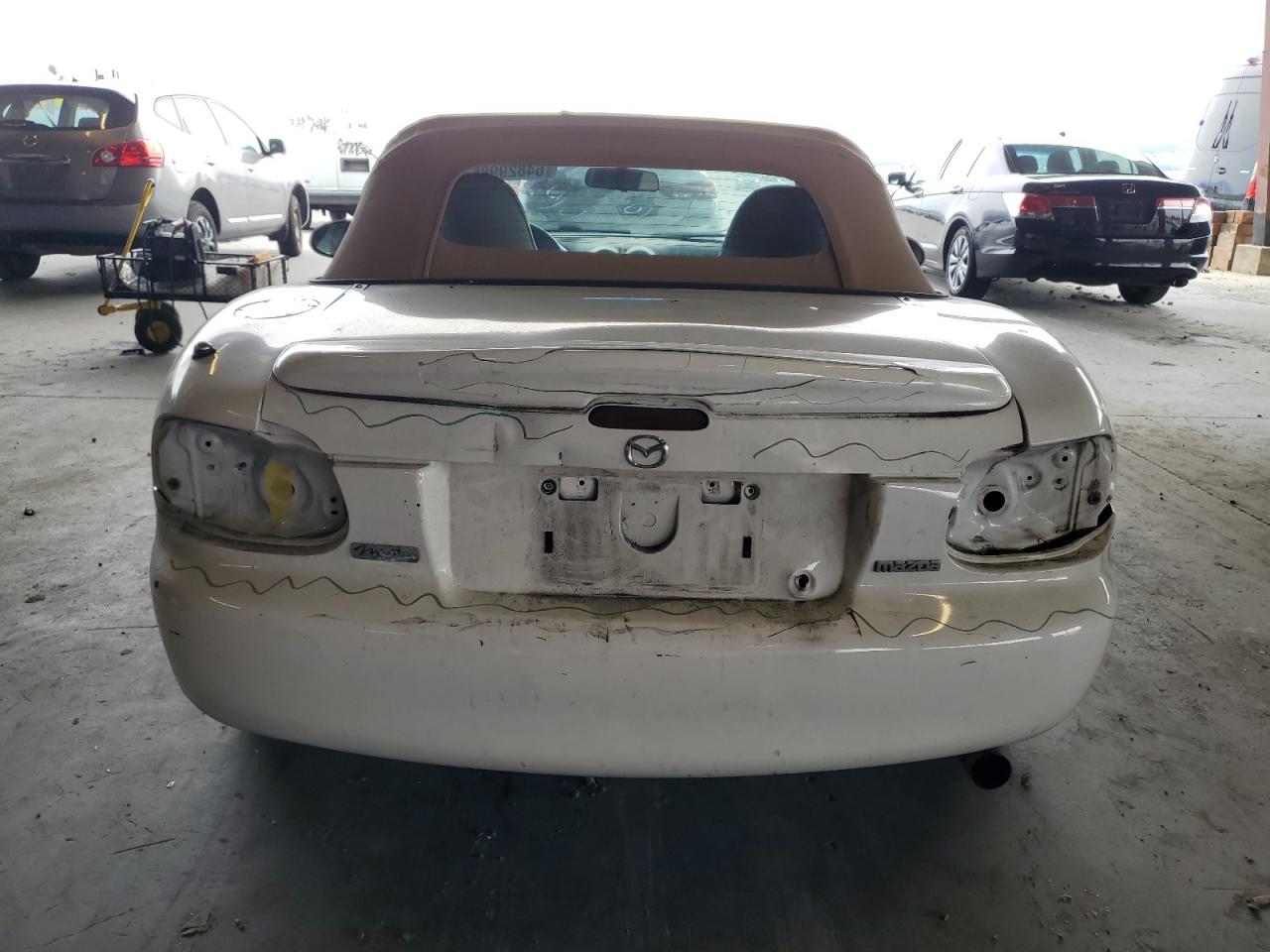 2003 Mazda Mx-5 Miata Base VIN: JM1NB353130312904 Lot: 64829985