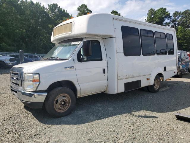 2017 Ford Econoline E350 Super Duty Cutaway Van  