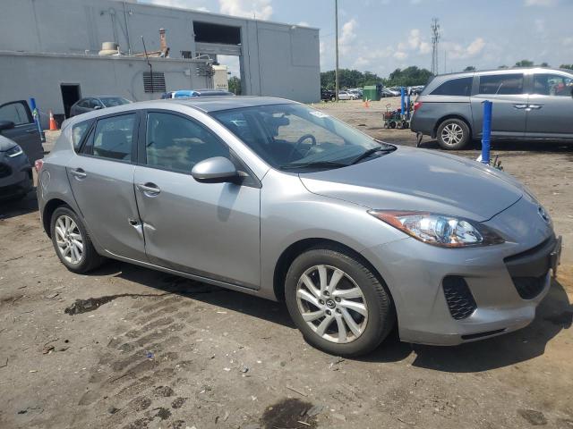  MAZDA 3 2013 Srebrny