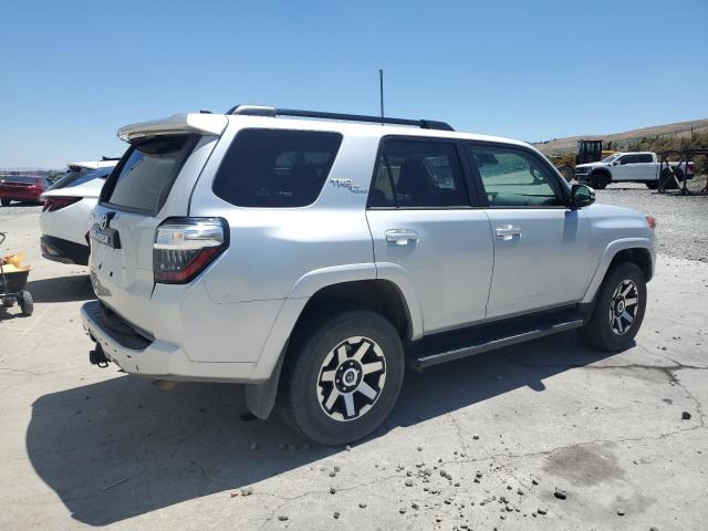  TOYOTA 4RUNNER 2024 Srebrny