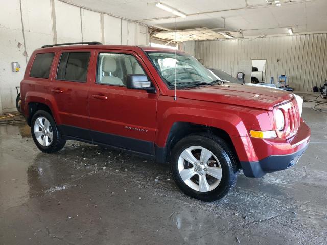  JEEP PATRIOT 2014 Czerwony