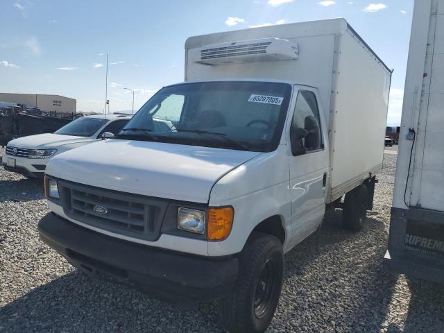 2005 Ford Econoline E350 Super Duty Cutaway Van