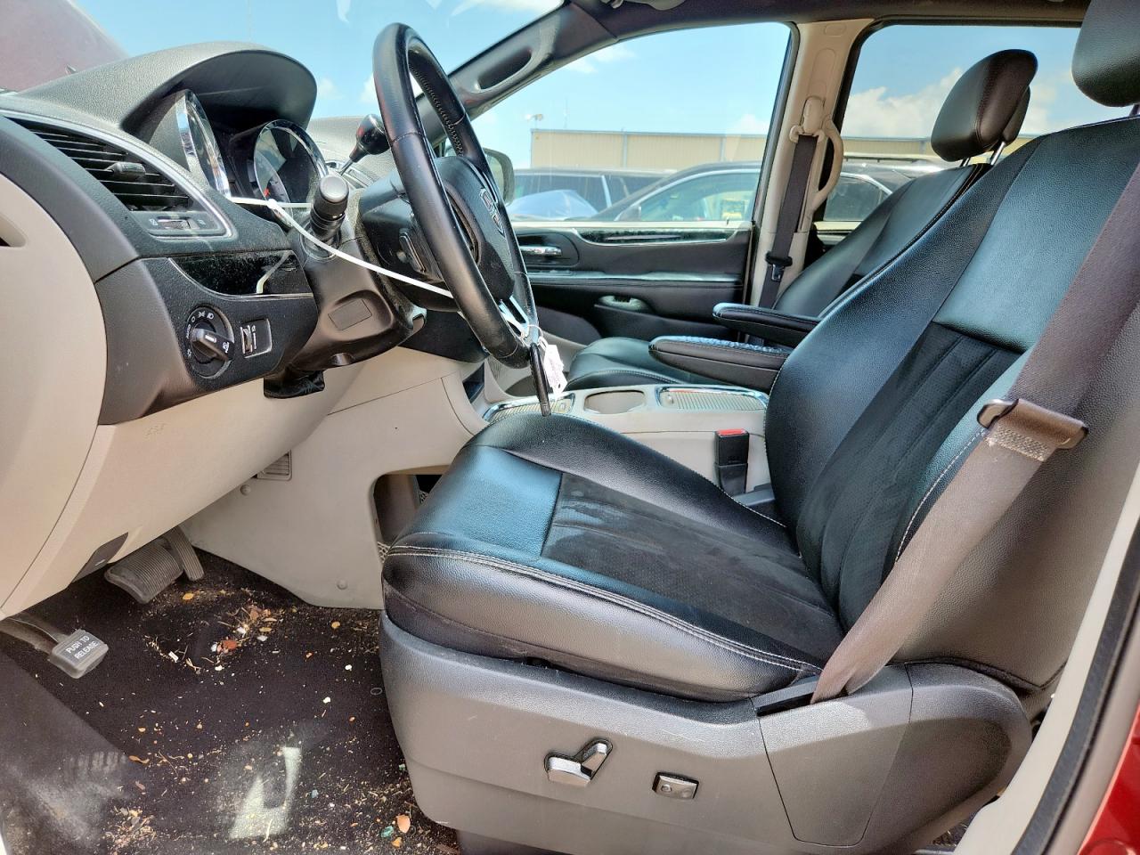 2019 Dodge Grand Caravan Sxt VIN: 2C4RDGCG2KR765832 Lot: 64653835