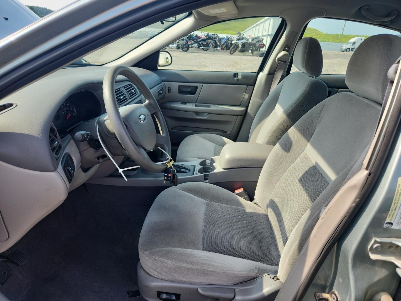 2005 Ford Taurus Se VIN: 1FAFP53275A183050 Lot: 63699065