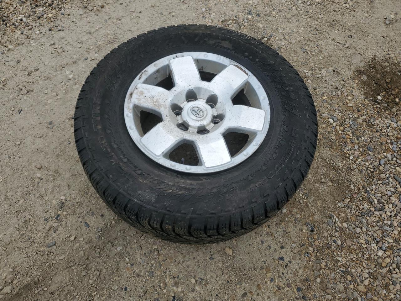 2007 Toyota Fj Cruiser VIN: JTEBU11F2700S5945 Lot: 66340365