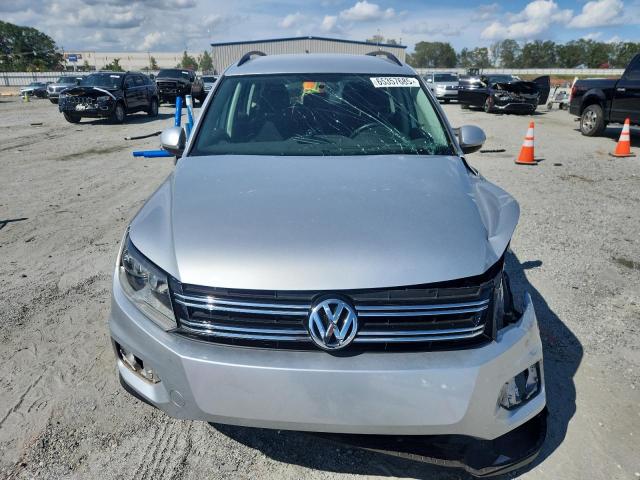  VOLKSWAGEN TIGUAN 2017 Silver