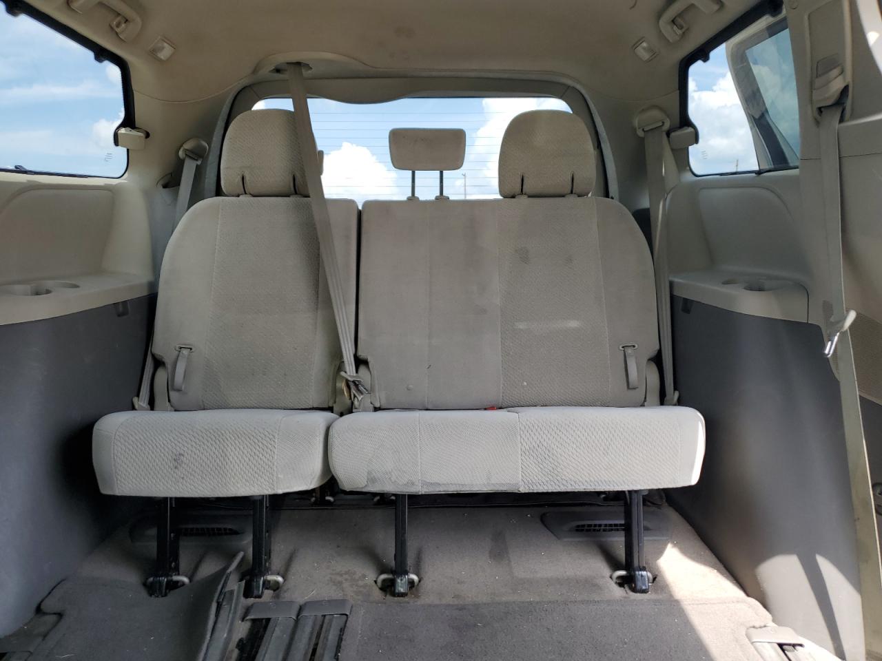 2014 Toyota Sienna Le VIN: 5TDKK3DC4ES412399 Lot: 65276625