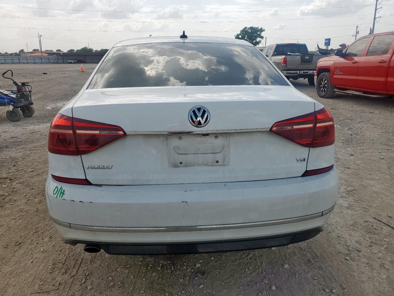 2017 Volkswagen Passat R-Line VIN: 1VWDT7A36HC083919 Lot: 62374415