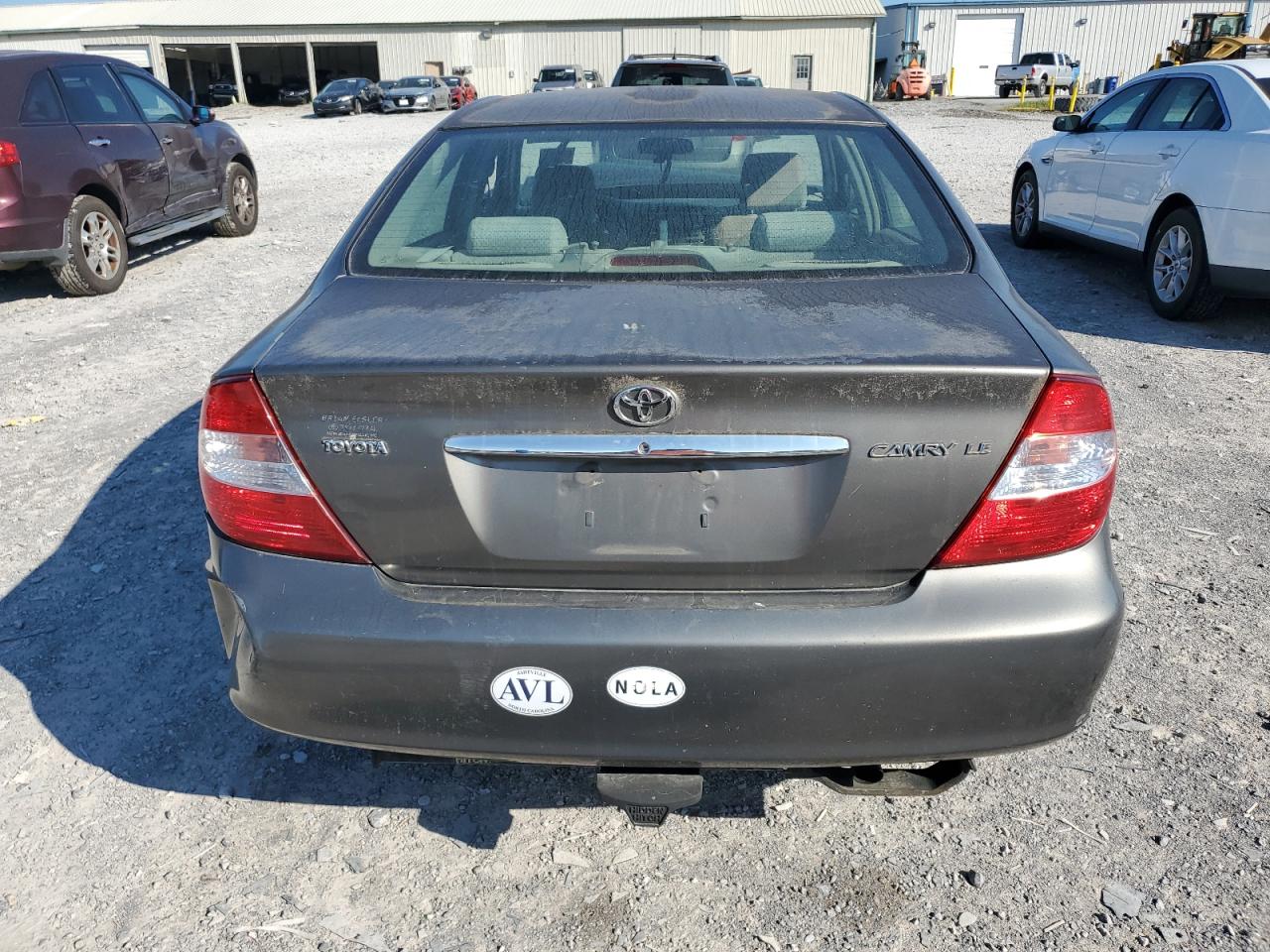 2004 Toyota Camry Le VIN: 4T1BE32K44U812034 Lot: 62150325