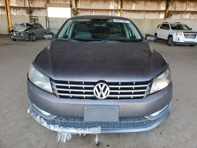  VOLKSWAGEN PASSAT 2012 Серый