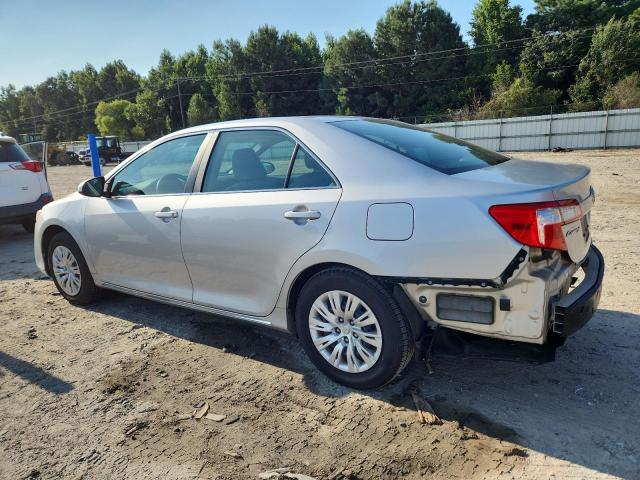  TOYOTA CAMRY 2014 Srebrny