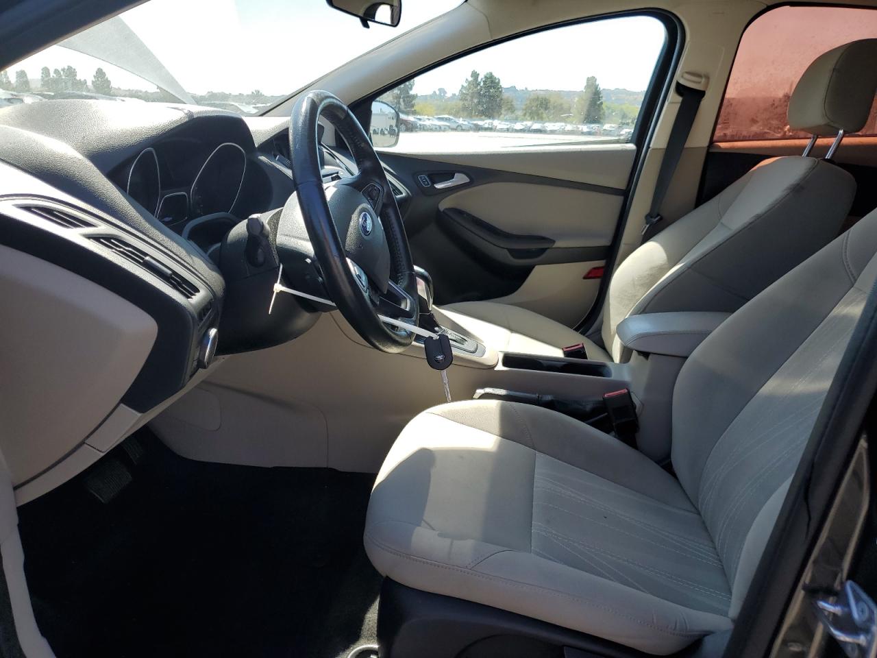 2016 Ford Focus Se VIN: 1FADP3K23GL337127 Lot: 66509985