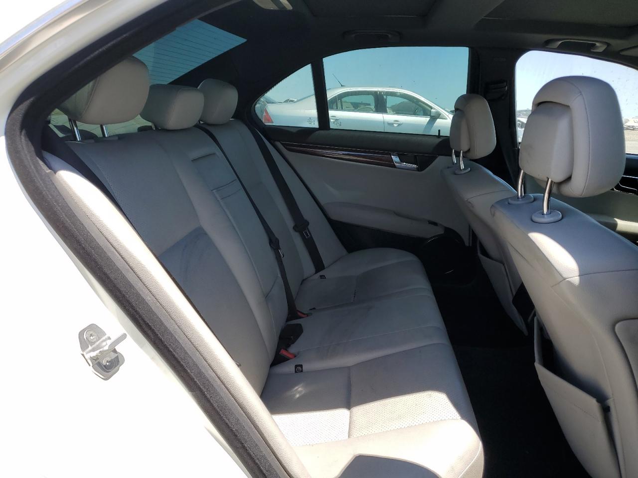 2009 Mercedes-Benz C 300 VIN: WDDGF54X09R071361 Lot: 63047775