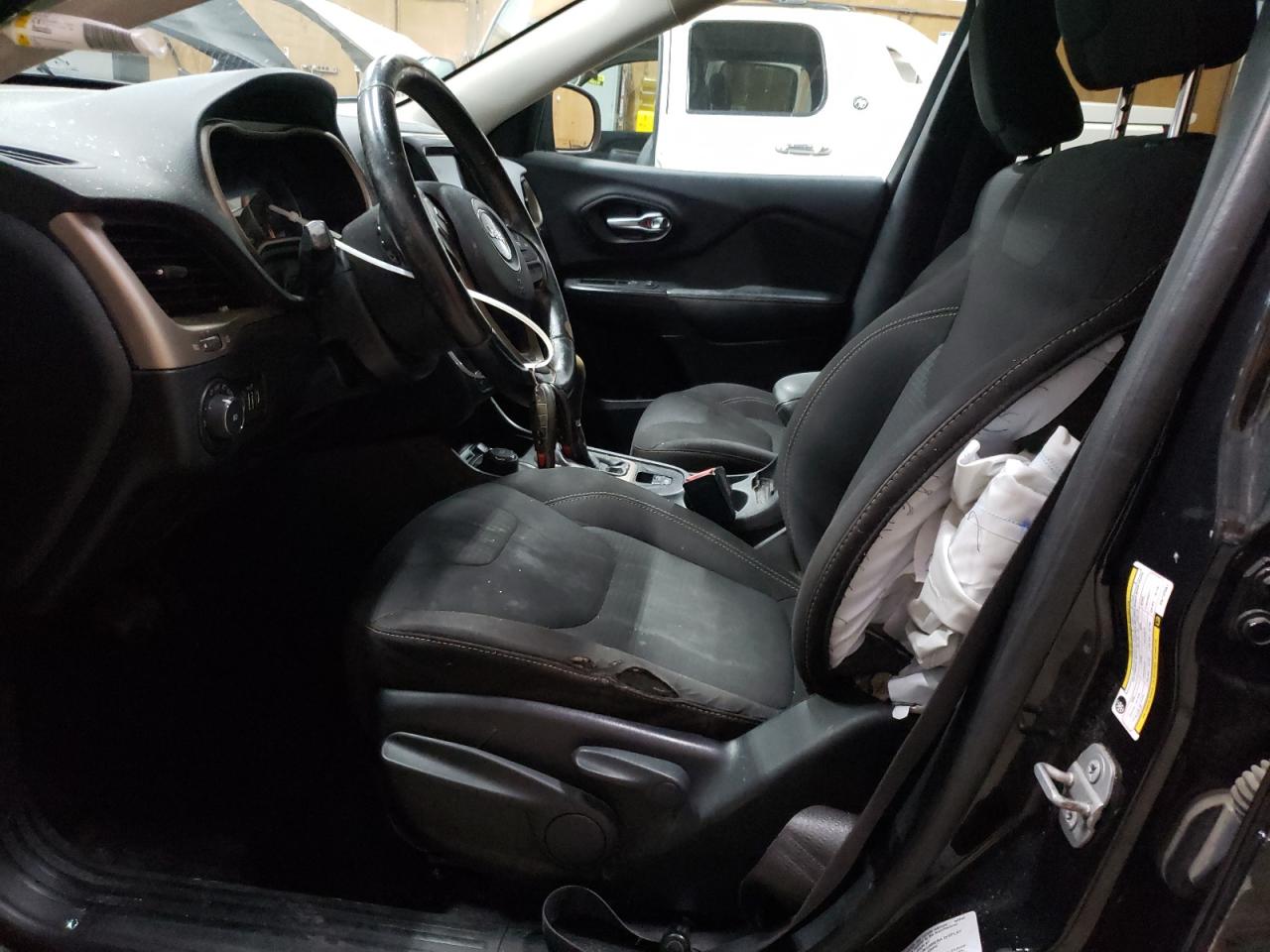 2016 Jeep Cherokee Latitude VIN: 1C4PJMCS8GW192887 Lot: 65210035