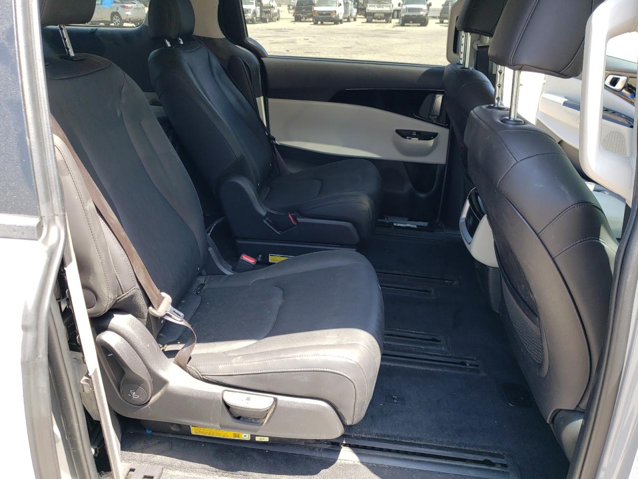 2024 Kia Carnival Ex VIN: KNDNC5H3XR6379205 Lot: 64654685
