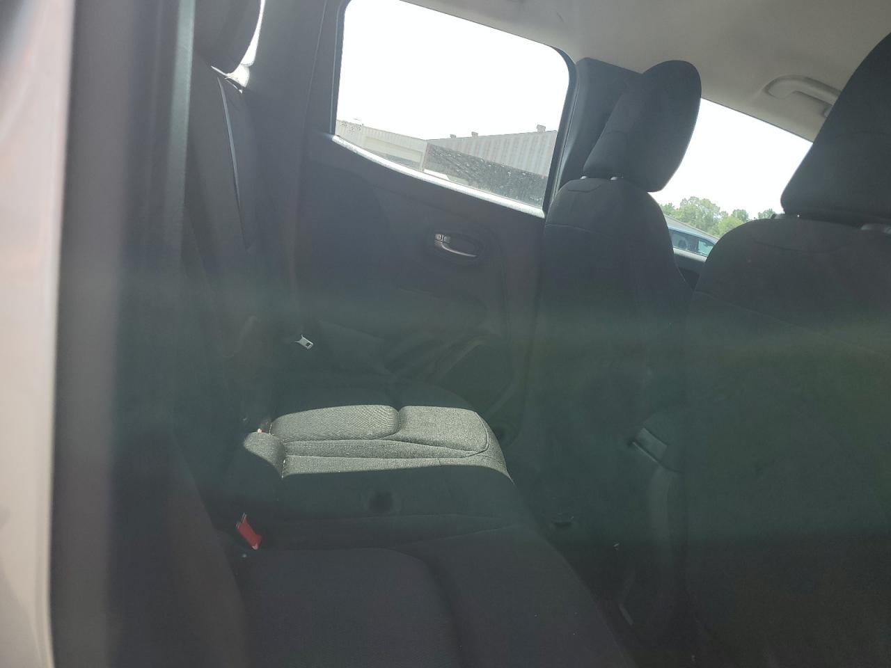 2020 Jeep Renegade Sport VIN: ZACNJAAB4LPL03304 Lot: 64860955