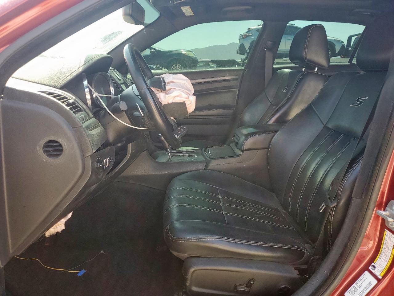 2014 Chrysler 300 S VIN: 2C3CCABT1EH321232 Lot: 65128475
