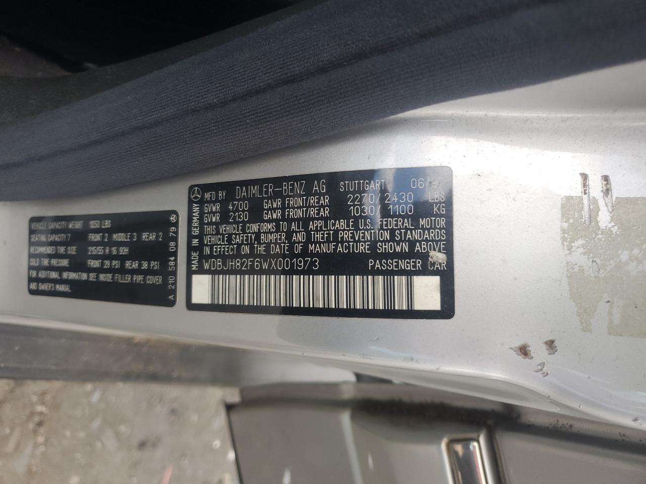 1998 Mercedes-Benz E 320 4Matic VIN: WDBJH82F6WX001973 Lot: 63222205