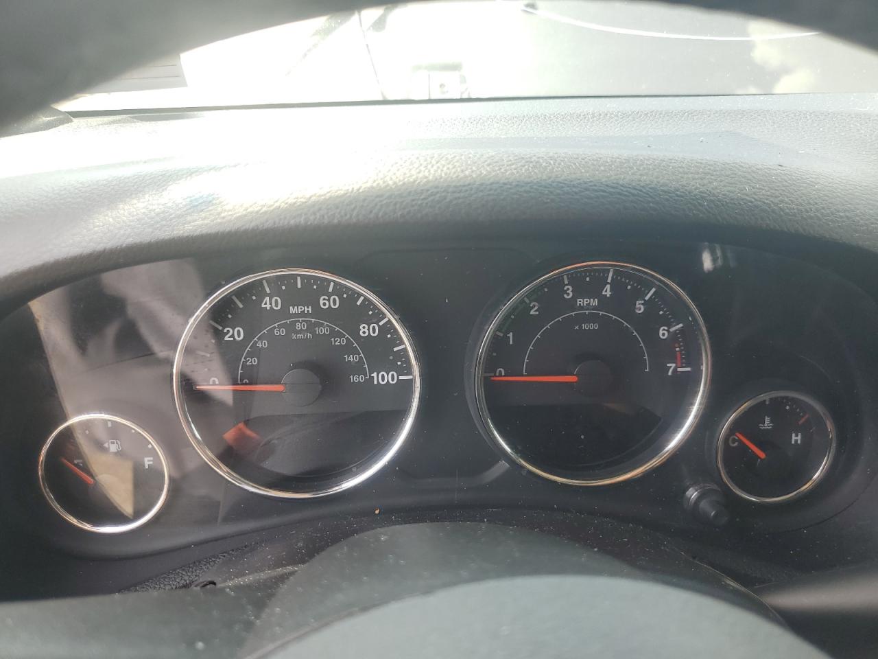 1c4hjwdg2hl733512 1C4HJWDG2HL733512 2017 Jeep Wrangler Unlimited Sport