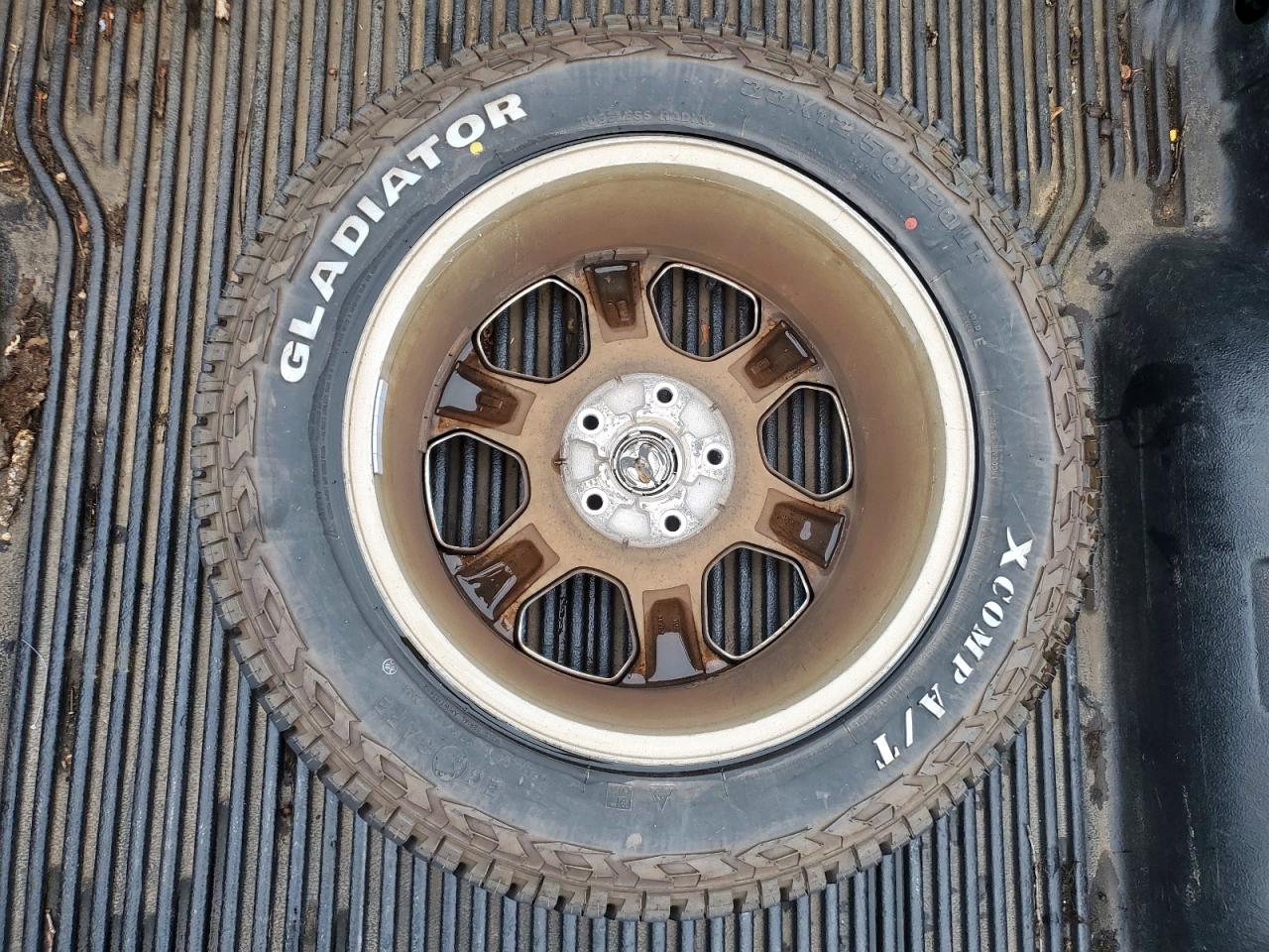 2017 Ram 1500 Laramie VIN: 1C6RR6JT1HS747123 Lot: 63801875