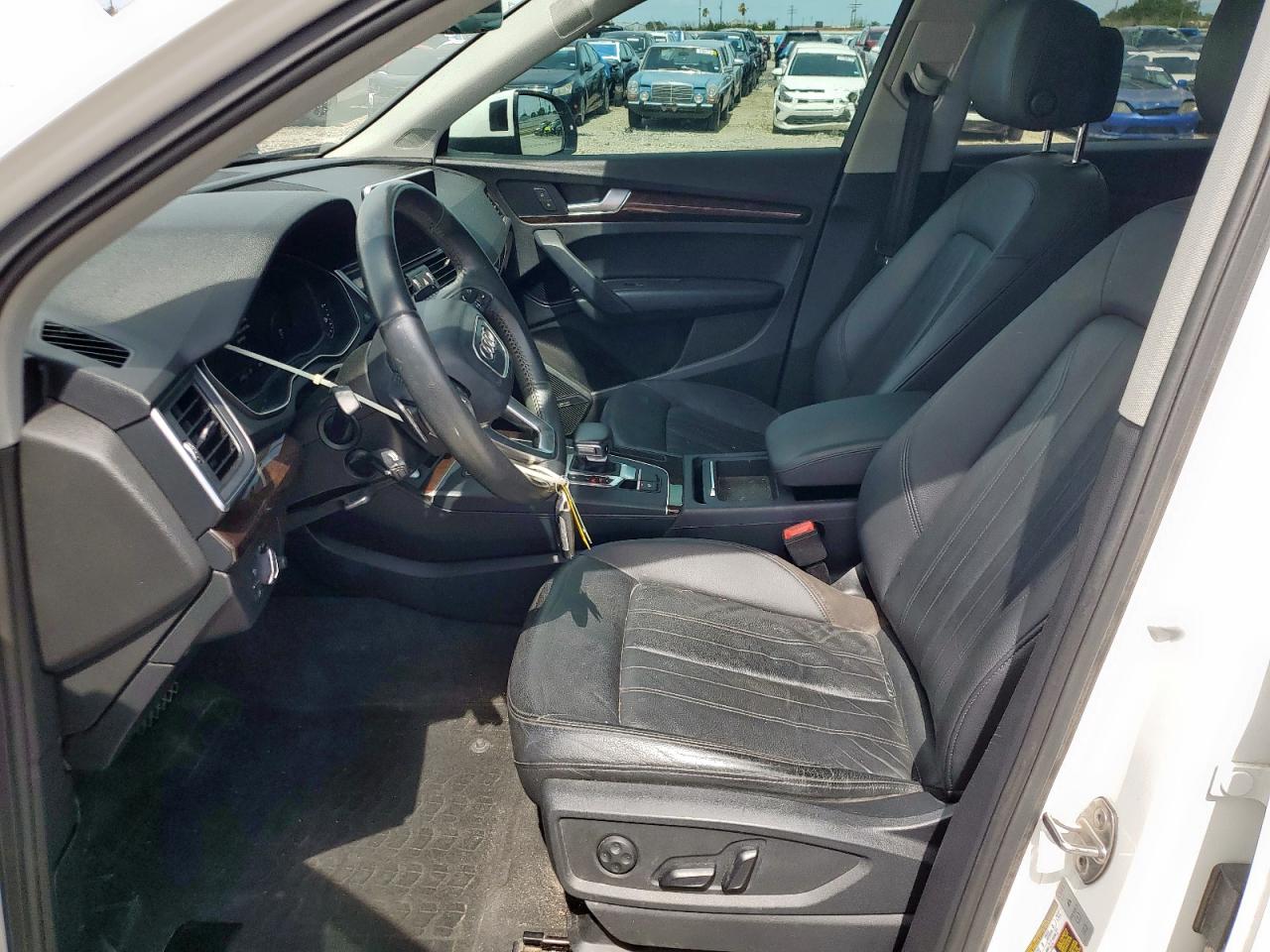2018 Audi Q5 Premium Plus VIN: WA1BNAFY3J2240477 Lot: 63225405