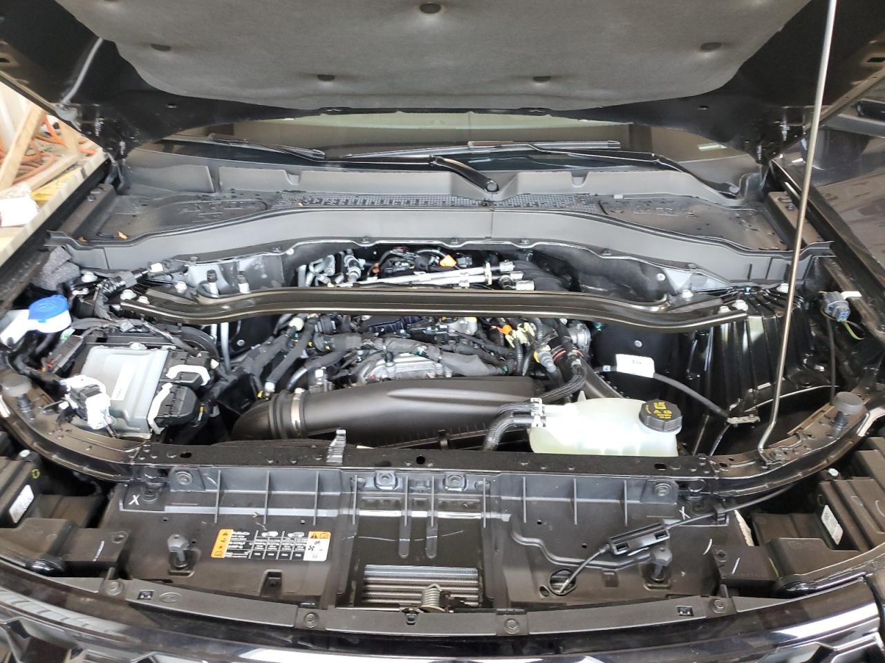 2025 Ford Explorer St-Line VIN: 1FMUK8KH9SGC04167 Lot: 64370355