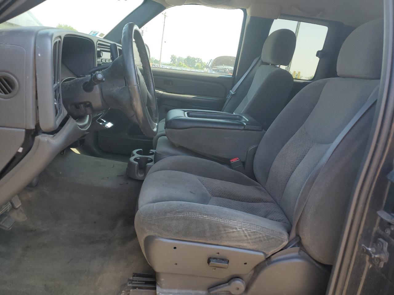 2004 Chevrolet Silverado C1500 VIN: 2GCEC19T041114140 Lot: 64583215