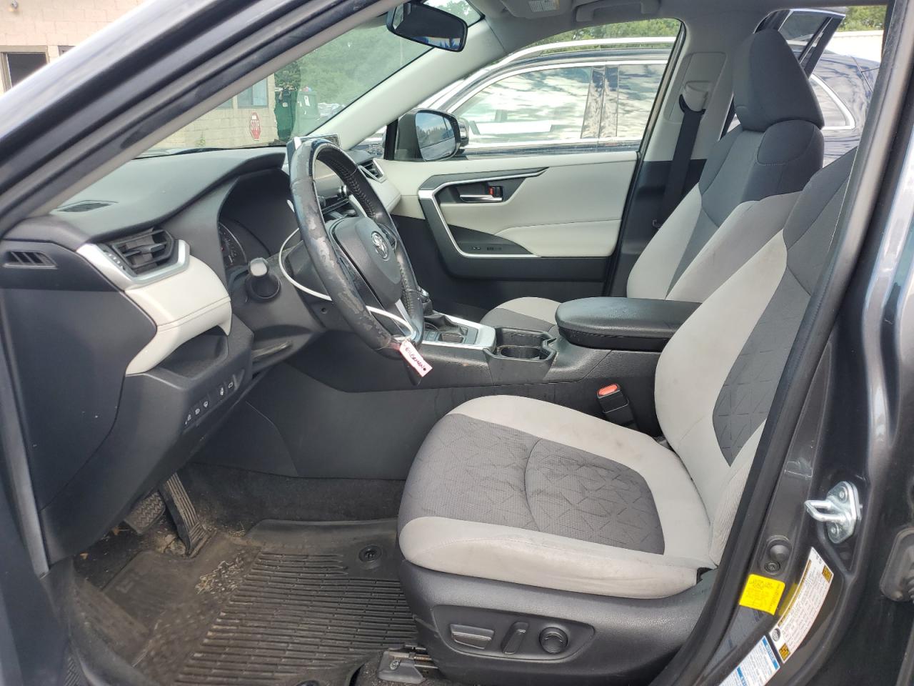 2019 Toyota Rav4 Xle VIN: JTMP1RFVXKD500374 Lot: 65049555