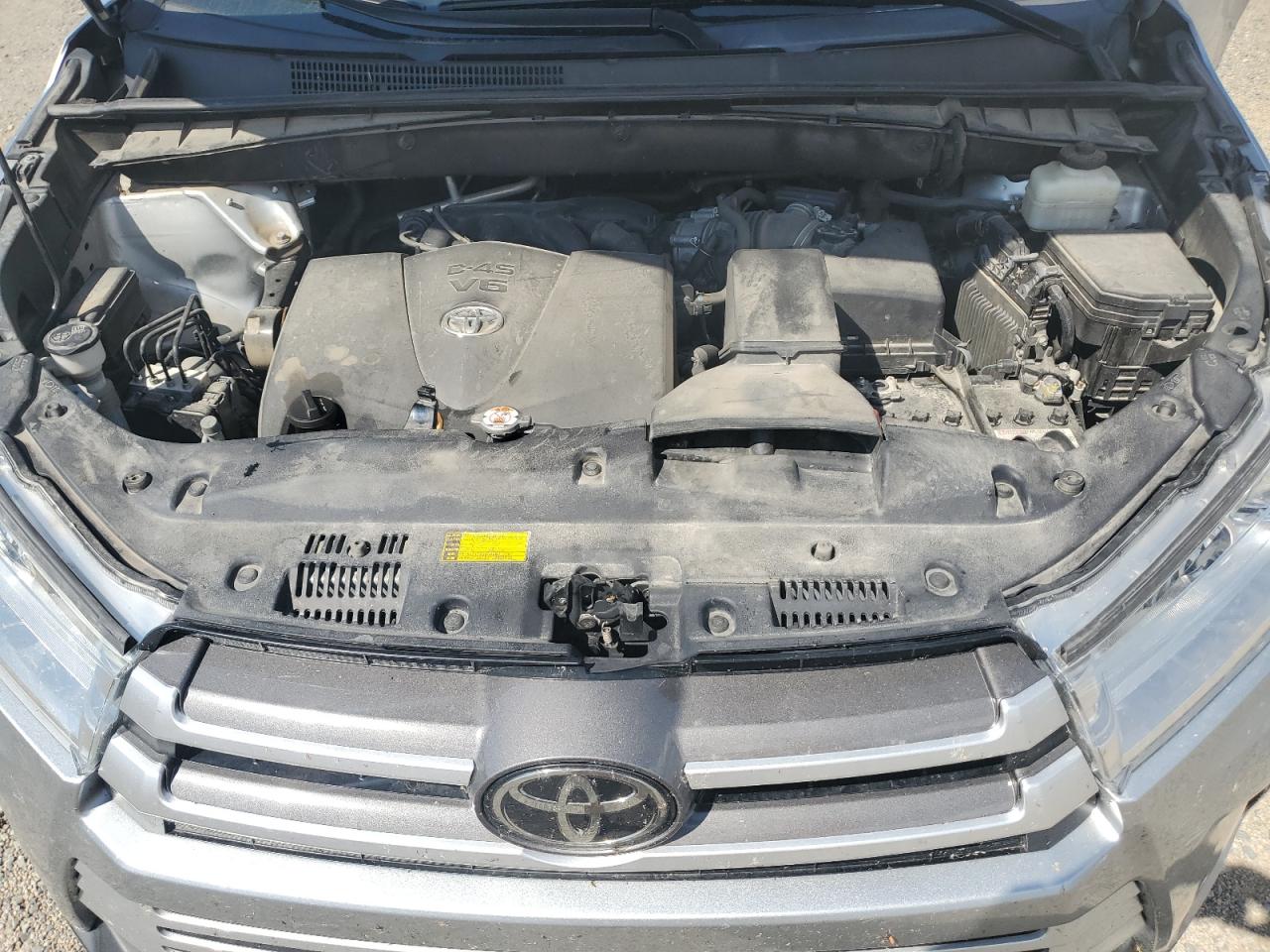 2018 Toyota Highlander Se VIN: 5TDJZRFH6JS551575 Lot: 66157725