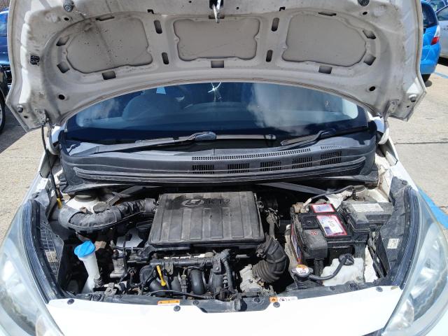 2015 HYUNDAI I10 SE