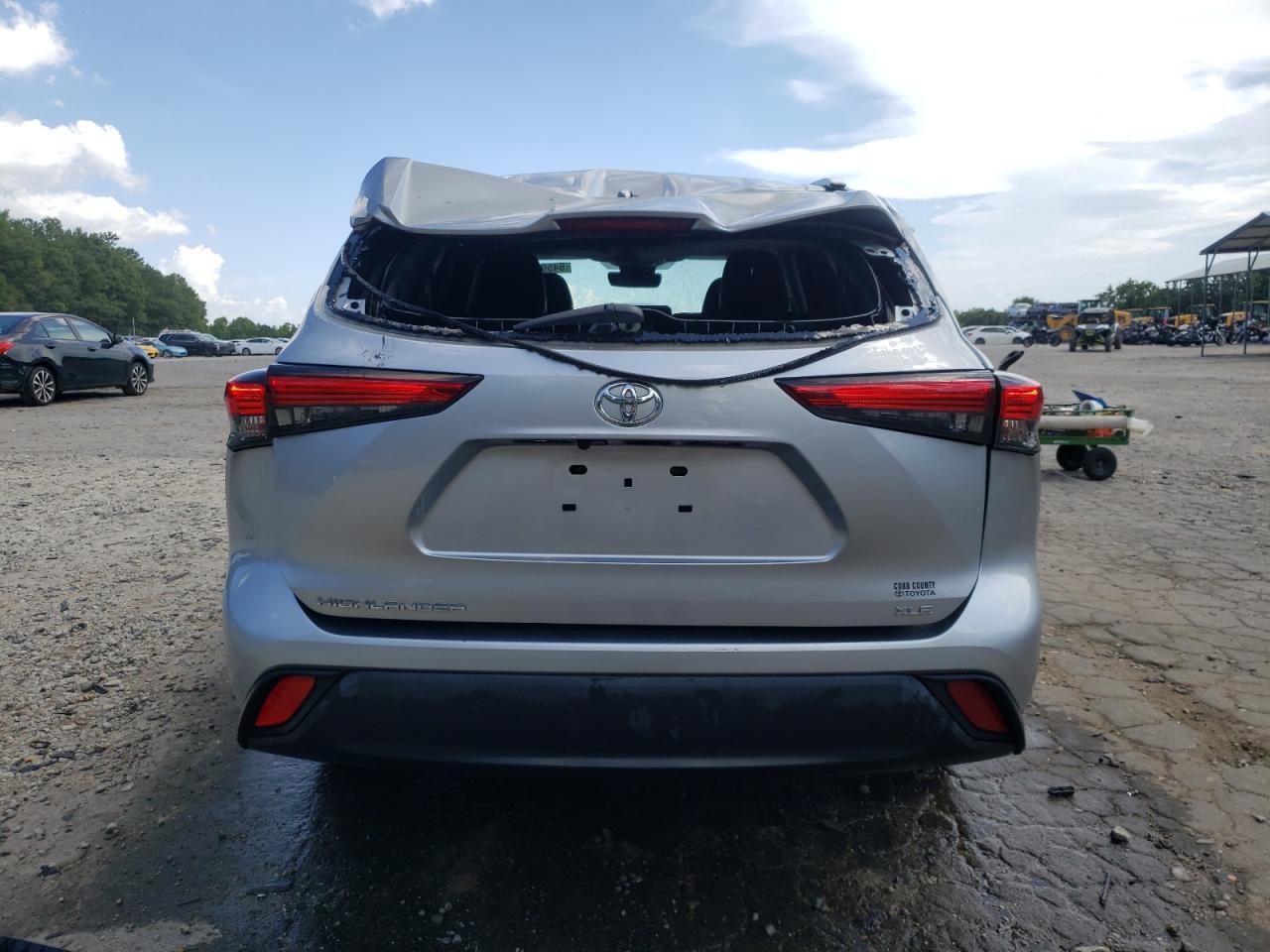 2022 Toyota Highlander Xle VIN: 5TDGZRAH0NS115991 Lot: 64500535