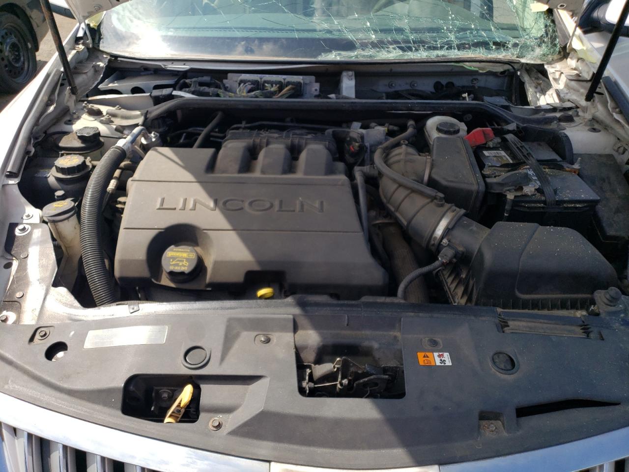 1LNHL9ER8BG608473 2011 Lincoln Mks