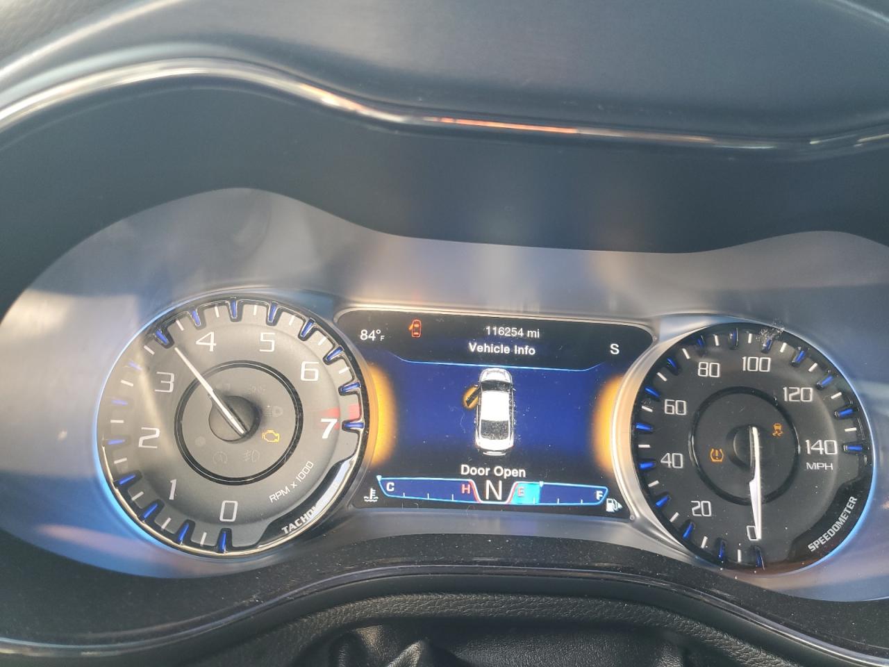 2015 Chrysler 200 S VIN: 1C3CCCBG4FN706985 Lot: 64621245