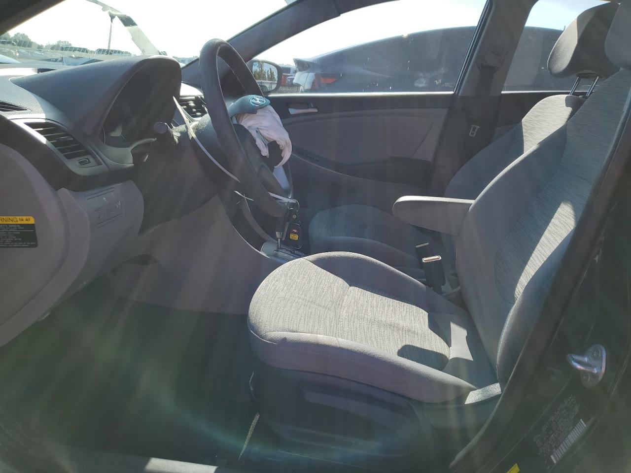 2015 Hyundai Accent Gls VIN: KMHCT4AE8FU921157 Lot: 63734445