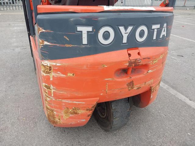 1999 TOYOTA FORKLIFT