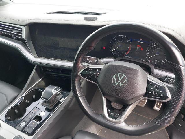 2021 VOLKSWAGEN TOUAREG V6