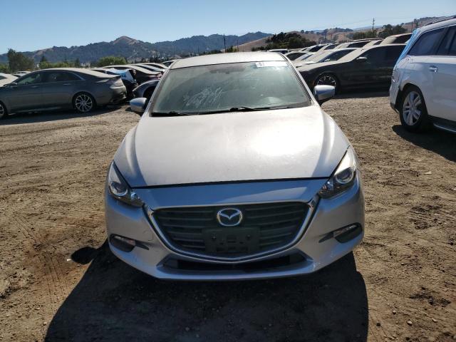  MAZDA 3 2017 Srebrny