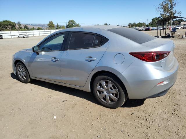  MAZDA 3 2017 Srebrny