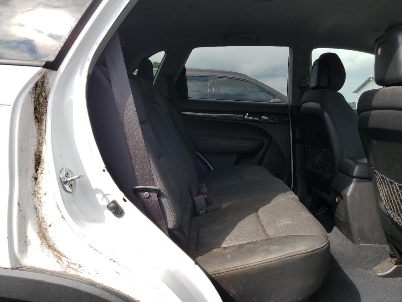 2011 Kia Sorento Base VIN: 5XYKTDA28BG144917 Lot: 64931185