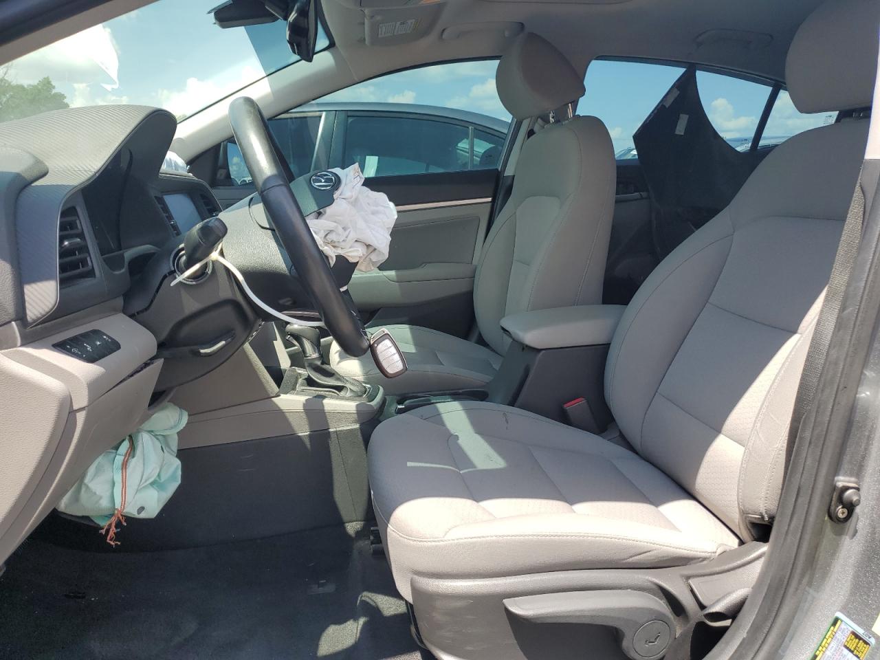 2019 Hyundai Elantra Sel VIN: KMHD84LF4KU779749 Lot: 62355425